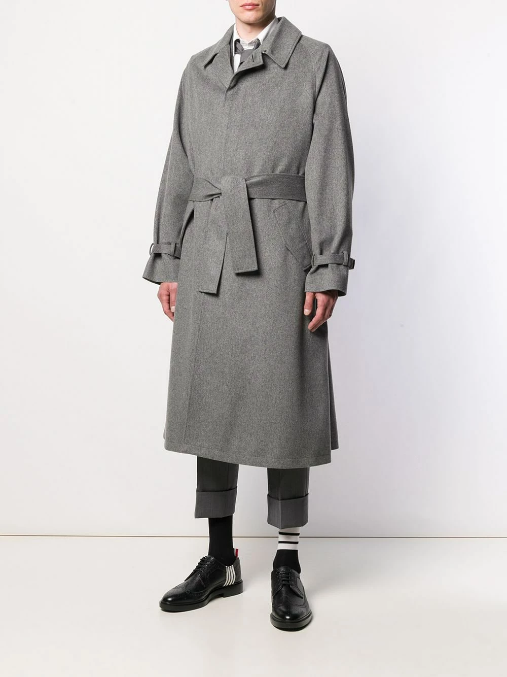 Thom Browne Raglan sleeve cashmere car coat single breasted coats of men 2 Thom Browne raglan-sleeve cashmere car coat