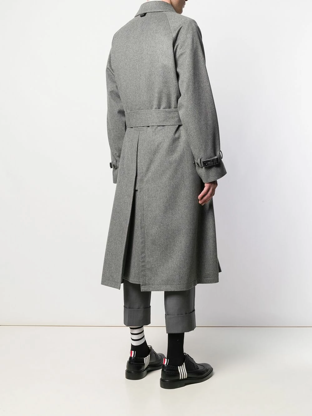 Thom Browne Raglan sleeve cashmere car coat single breasted coats of men 4 Thom Browne raglan-sleeve cashmere car coat