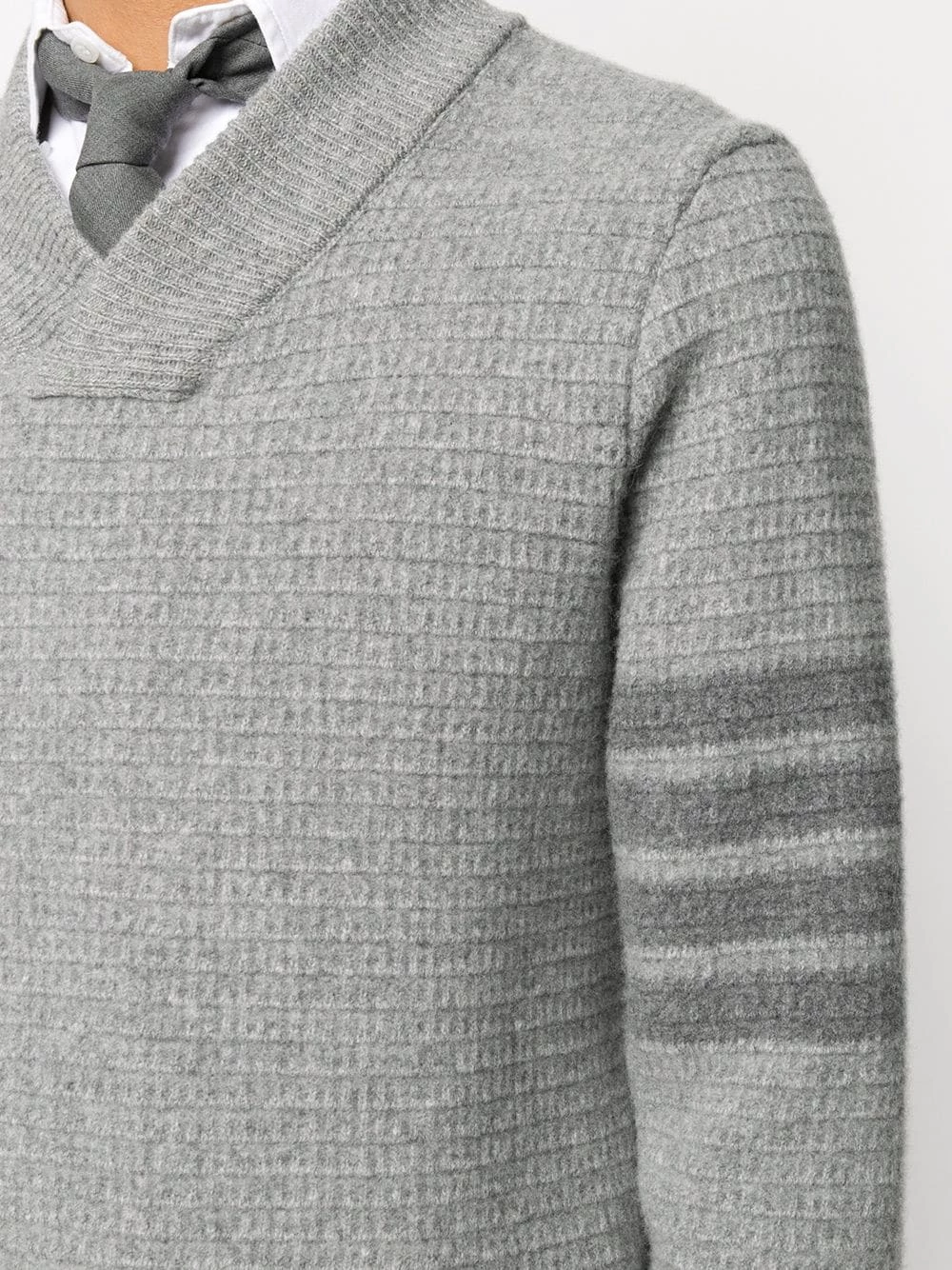 Thom Browne Tonal 4 Bar shawl pullover knitted sweaters of men 5 Thom Browne tonal 4-Bar shawl pullover