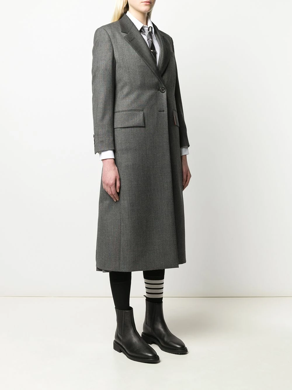 Thom Browne Wide lapel wool overcoat single breasted coats of women 3 Thom Browne wide lapel wool overcoat