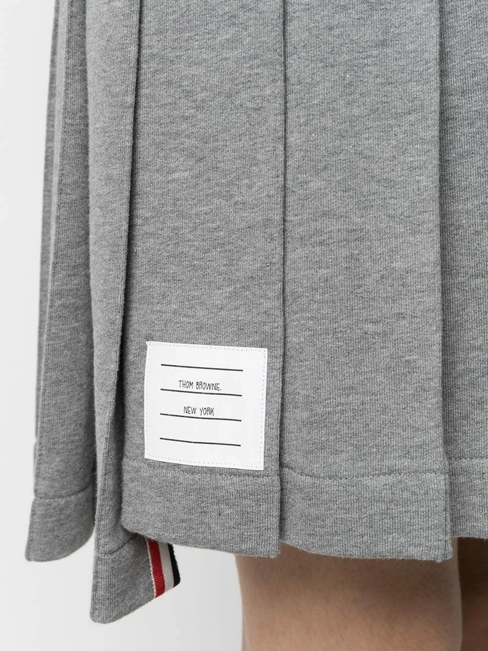 Thom Browne Logo patch pleated short skirt pleated skirts of women 5 Thom Browne logo patch pleated short skirt